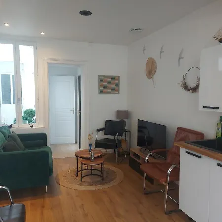 Maison Avec 4 Au Centre De St Valery *